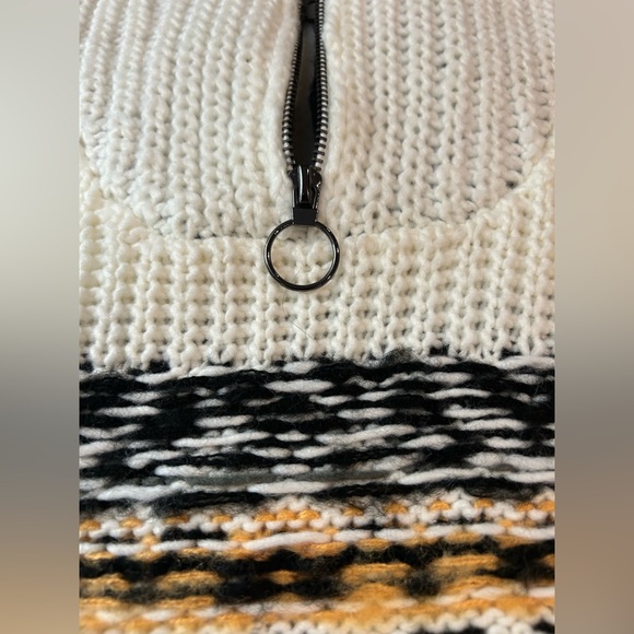 NWT JOHN + JENN Febe Sunrise Chunky Knit Finnel Neck Fair Isle‎ Sweater M - Picture 4 of 11